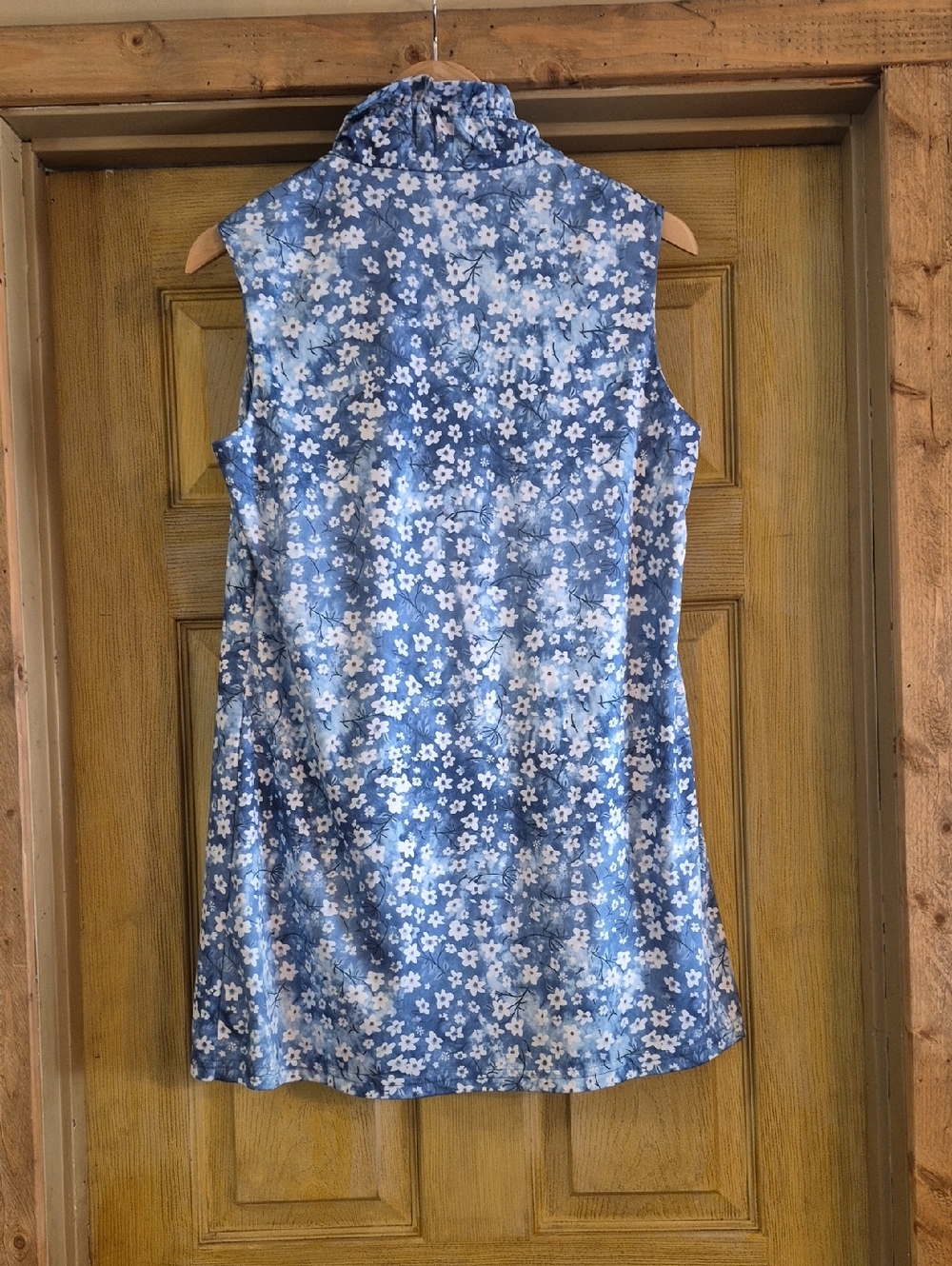 Tango Mango Sleeveless 1/4 Zip Front High Stand Up Neckline Blue White Floral L - Picture 7 of 14